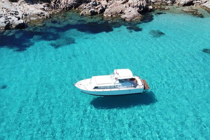 Sail La Maddalena: Vintage-Boat Day Trip with Lunch