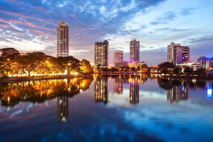 Private Car Hire with Driver-Guide in Colombo — 1-Day Personalized Tour and Transfer photo 2