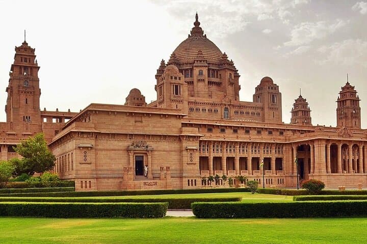 Udaipur to Jodhpur Private Transfer with Ranakpur Jain Temple Stop photo 2