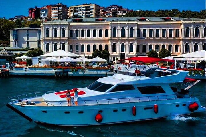 Bosphorus Yacht Tour from Cibali: Sightseeing, Swimming & Two-Continent History photo 2