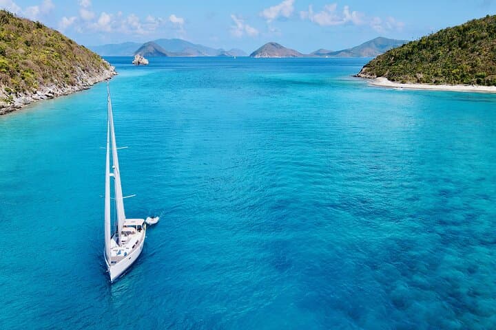 Private Full-Day Sail to Virgin Islands National Park from St. Thomas