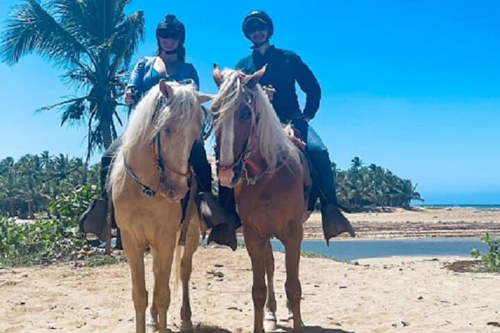 Horseback Ride to El Limón Beach — Punta Cana Guided Beach Tour photo 4