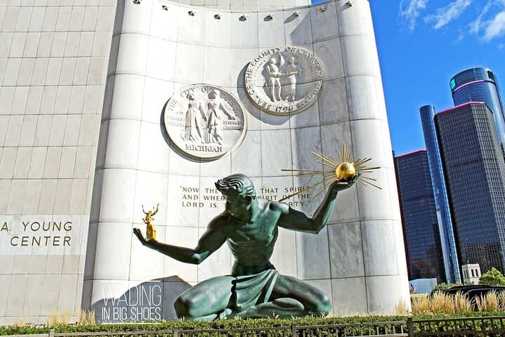 Luxury private transfer from DTW to downtown Detroit photo 4