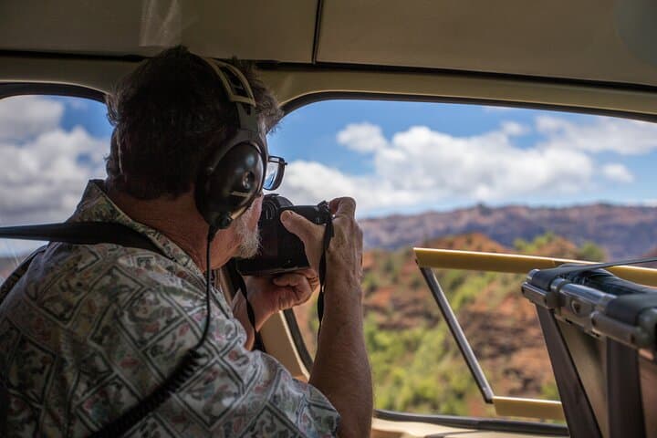 Kauai Deluxe Waterfall Safari Helicopter Tour: A Skyward Adventure Over Island Majesty photo 5