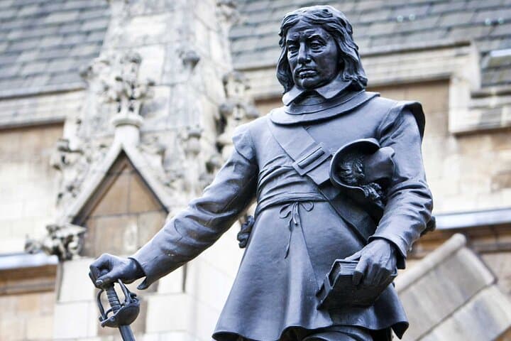 Retrace King Charles I's Final Walk: Self-Guided Audio Tour of Whitehall & St James's Park photo 6