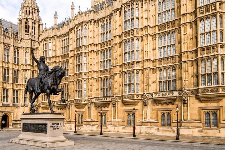 Retrace King Charles I's Final Walk: Self-Guided Audio Tour of Whitehall & St James's Park photo 3