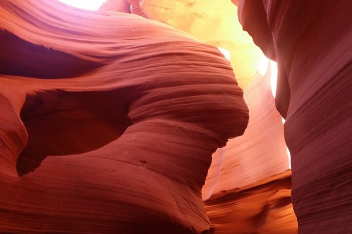 Antelope Canyon & Horseshoe Bend Day Trip from Las Vegas: What to Expect photo 2