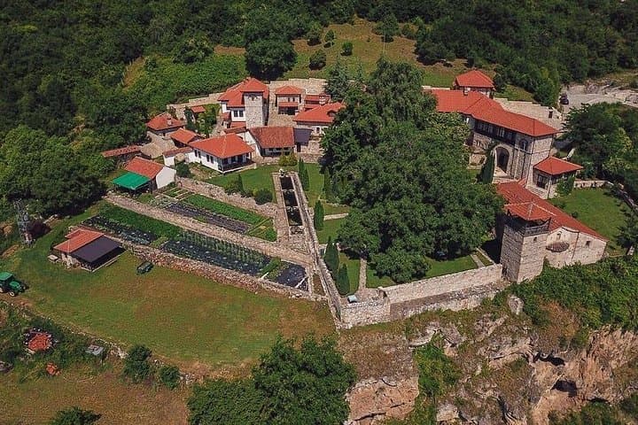 Treskavec and Zrze Monastery Day Tour from Skopje: Wine, Frescoes & Mountain Views