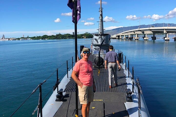 Private Pearl Harbor & Honolulu Downtown Tour from Waikiki photo 3