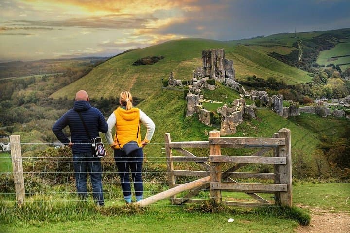 Private Dorset Tour — Jurassic Coast, Durdle Door & Corfe Castle (Up to 8) photo 1