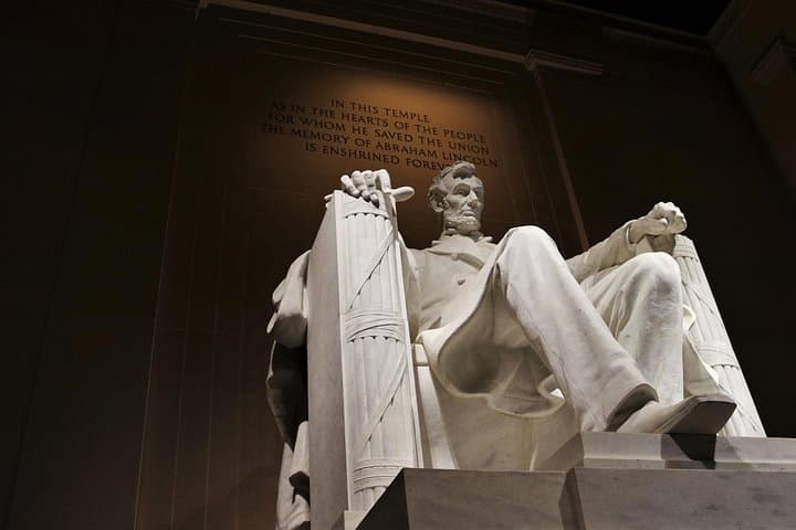 Private Half-Day Washington DC Driving Tour: White House, National Mall & Capitol photo 4