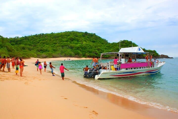 Huatulco Bays Boat Tour: Snorkel Pristine Reefs, Beaches & Wildlife photo 6