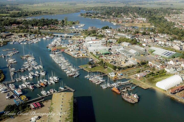 Lowestoft Harbour Tour: Scenic Lake Lothing Cruise & Working Port Wrecks photo 3