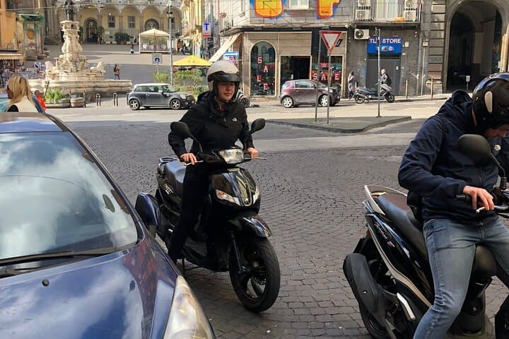 Scooter Tour in Naples: Ride From Piazza del Plebiscito to Posillipo photo 4