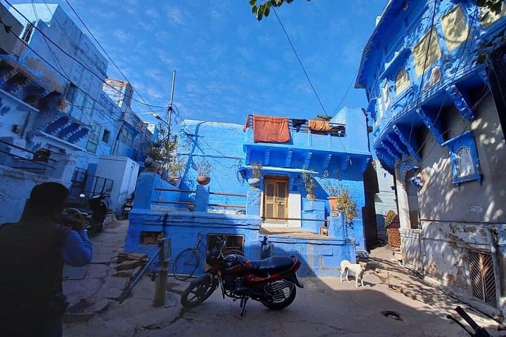 Private Jodhpur Walking Tour — Mehrangarh, Stepwell & Sardar Market (3–4 hrs) photo 4