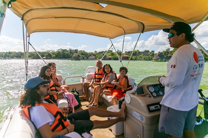 Private Bacalar Lagoon Tour: Laguna de los 7 Colores Experience photo 4