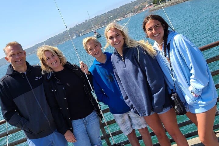 San Diego Pier Fishing: 2-Hour Crystal Pier Shore Experience photo 5