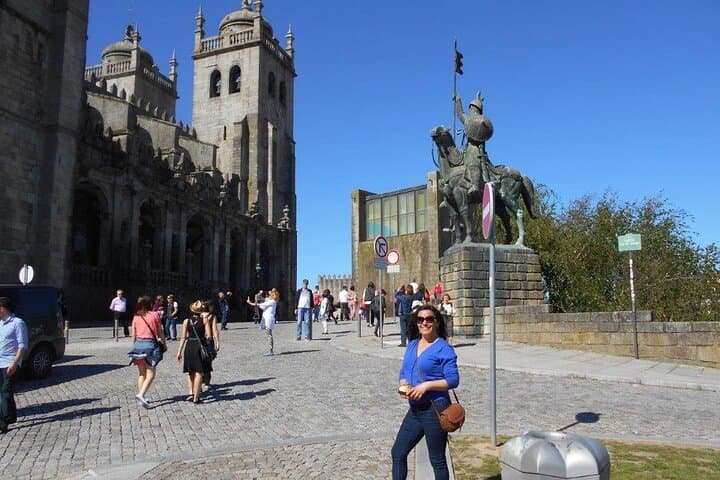 Porto Walking Tour: 4-Hour Historic Center & Port Wine Cellars