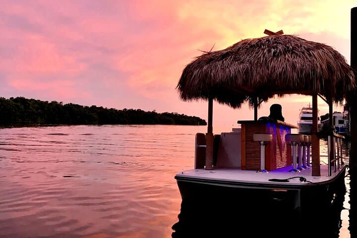 Key West Tiki Bar Sunset Cruise: BYOB Harbor Cruise to Catch the Green Flash