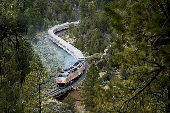 Grand Canyon Coach and Railroad Excursion from Flagstaff: Scenic Rail Journey and South Rim Tour photo 5