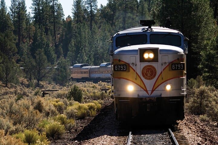 Grand Canyon Railway and South Rim Day Tour from Sedona