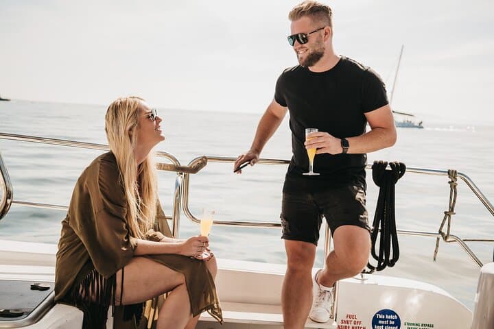 Catamaran Cruise and Sushi Experience in Cape Town (V&A Waterfront)