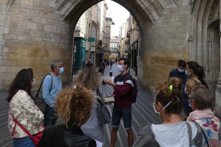 Bordeaux in 1492 — 90-Minute Guided Walking Tour of Medieval & Renaissance Streets photo 2