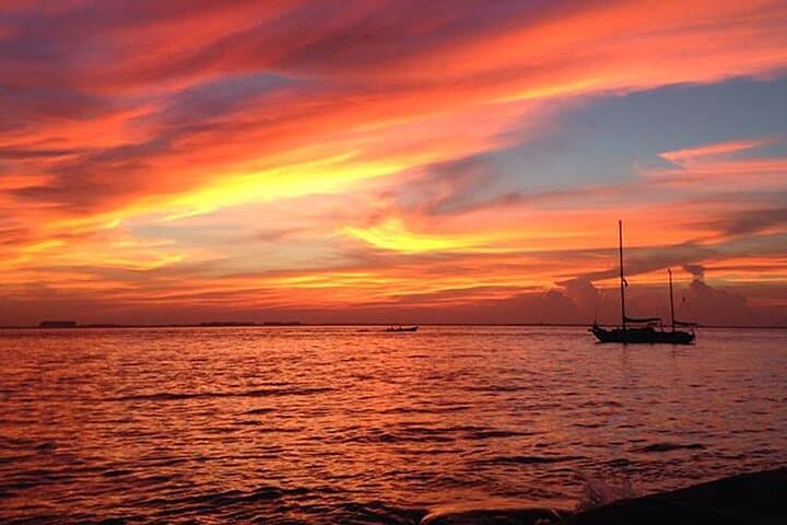 Isla Mujeres Sunset Cruise and Playa Norte Evening Tour from Cancun photo 2
