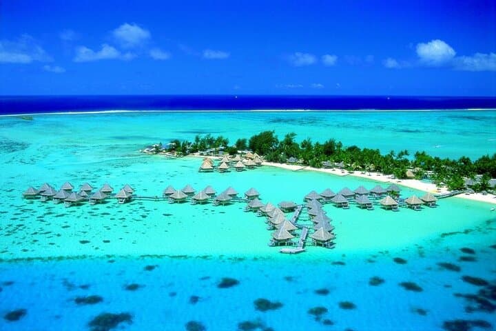 Private Microlight Flight Over Raiatea & Tahaa Motus photo 3