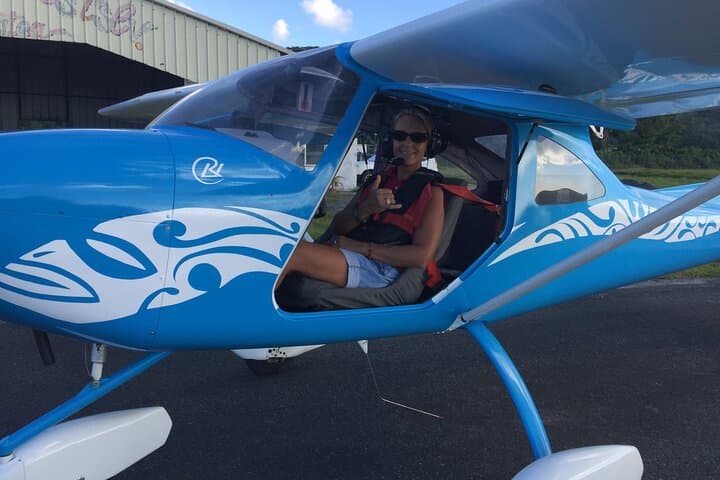 Private Microlight Flight Over Raiatea & Tahaa Motus photo 2