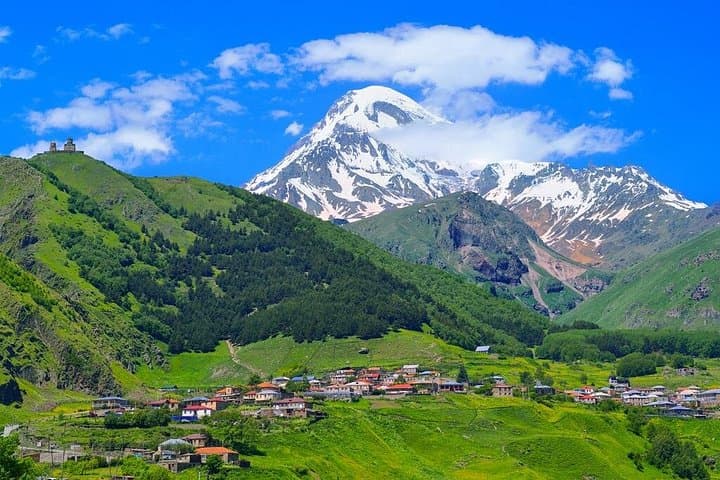 Kazbegi Full-Day Private Tour: Drive the Georgian Military Road to Gergeti Trinity photo 3