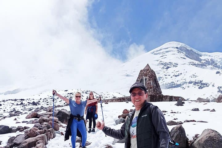 Quito to Cuenca in 4–5 Days: Cotopaxi, Quilotoa, Baños & Chimborazo Highlights photo 3