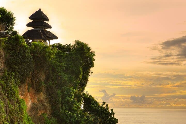 Ocean Walker Bali: Tanjung Benoa to Uluwatu and Jimbaran Sunset Tour photo 5