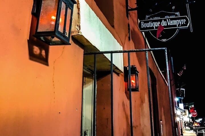 New Orleans French Quarter Dark History & Haunted Comedy Walking Tour photo 5