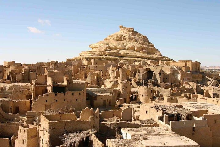 4-Day Private Siwa Oasis Tour from Cairo — Temples, Hot Springs & Desert 4x4 photo 3