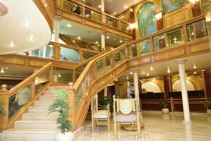 Seven-night Luxor to Aswan Nile cruise with Abu Simbel and hot-air balloon photo 5