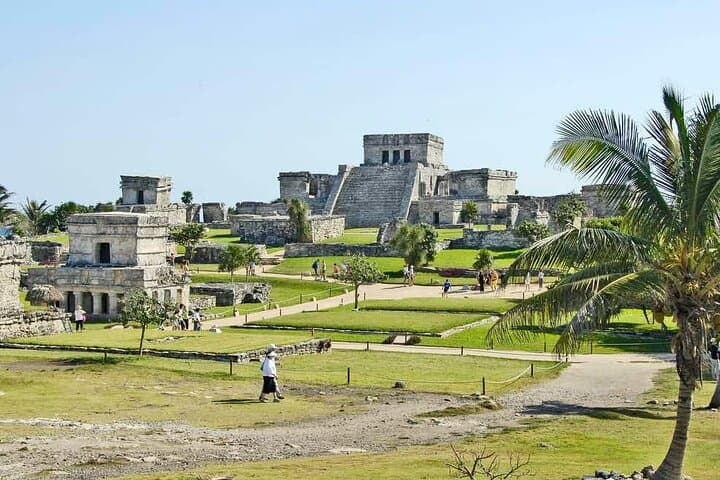 Tulum Ruins & Akumal Turtle Snorkel: Day Trip from Cancun photo 4