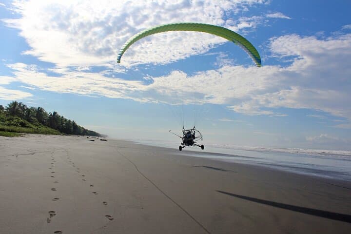 Long-Distance Paramotor Trike Flight from Jaco — 40-Mile Coastal Air Tour photo 2