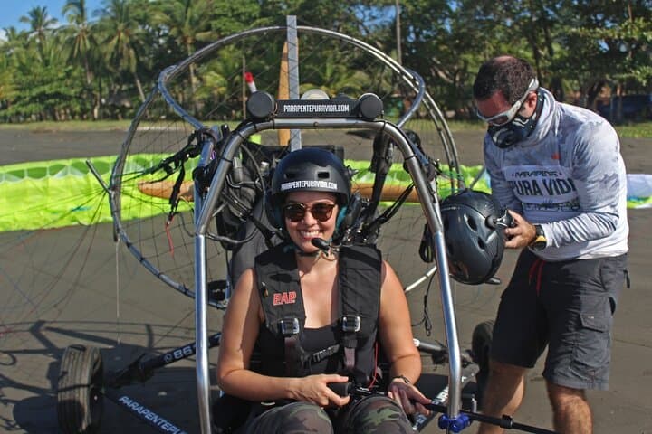 Long-Distance Paramotor Trike Flight from Jaco — 40-Mile Coastal Air Tour photo 6