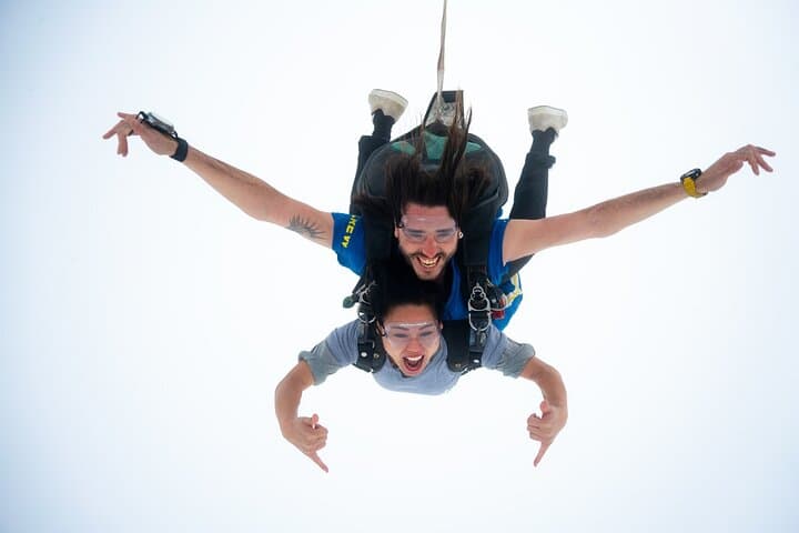 Tandem Skydive Over Great Ocean Road from Melbourne — 15,000ft Coastal Jump photo 3