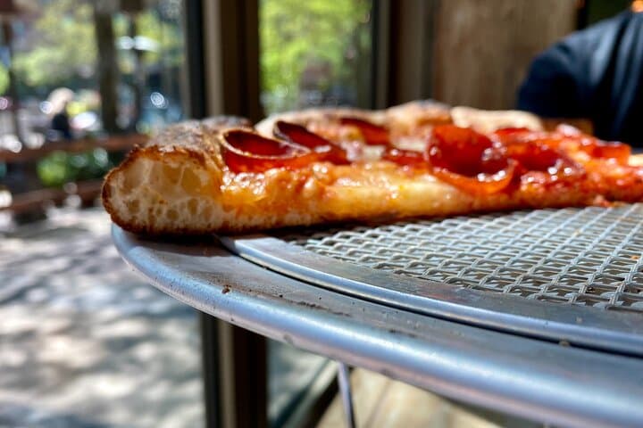 Downtown Chicago Walking Pizza Tour: Taste Deep-Dish, Neapolitan & Roman in River North photo 6