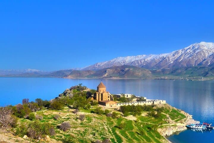 Eastern Turkey 12-Day Sightseeing Tour from Trabzon — Mount Ararat, Lake Van & Göbekli Tepe photo 4