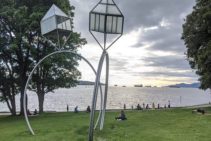 Half-Day Romantic Vancouver City Tour for Couples - Private Sightseeing & Sunset photo 6