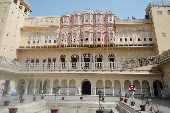 Rajasthan Heritage Tour: 10-Day Private Journey Through Forts, Lakes & the Thar Desert photo 3
