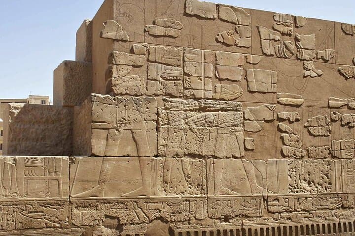 Luxor to Aswan: 4-Night Nile Cruise with Hot-Air Balloon & Abu Simbel photo 1