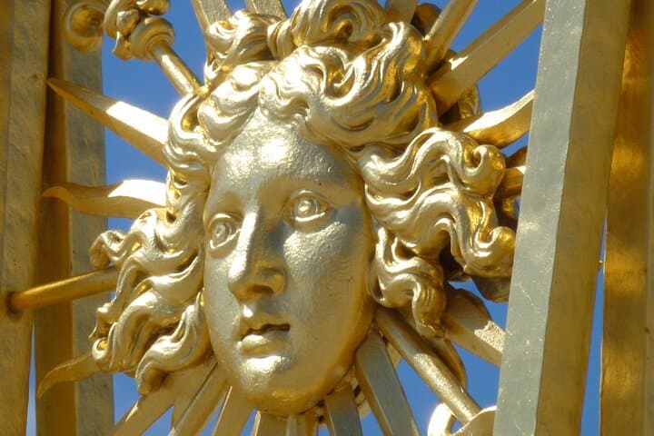 Versailles Luxury Van Transfer from Paris — Private Round-Trip Service photo 5