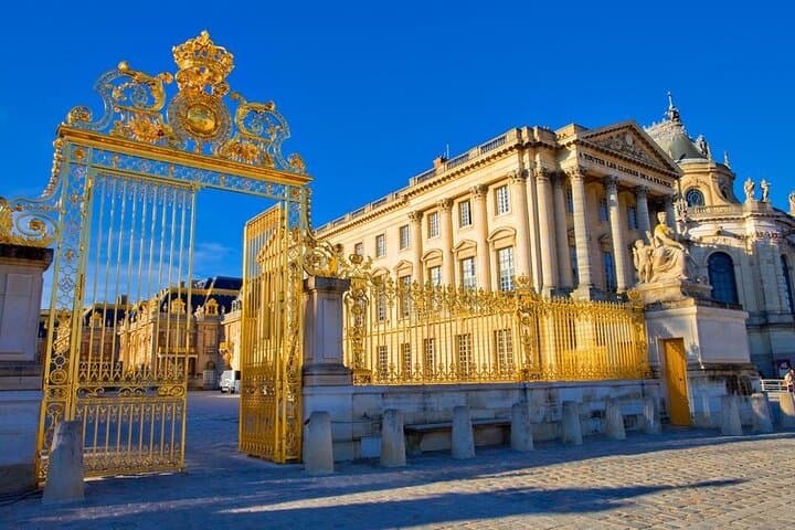 Versailles Luxury Van Transfer from Paris — Private Round-Trip Service photo 4