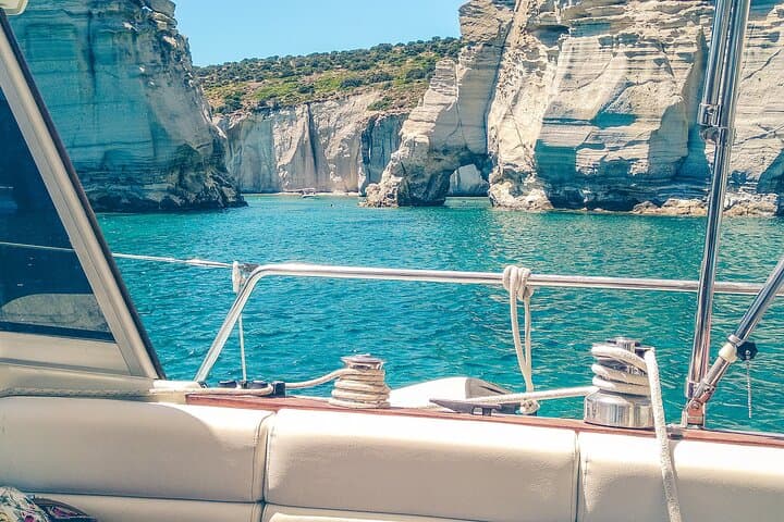 Private Romantic Sailing to Kleftiko: Half-Day Milos Cruise & Cave Swim