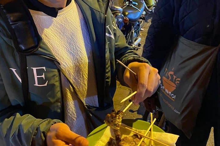 Hanoi Street Eats And Bites: Off-the-Beaten-Path Old Quarter Food Tour photo 3