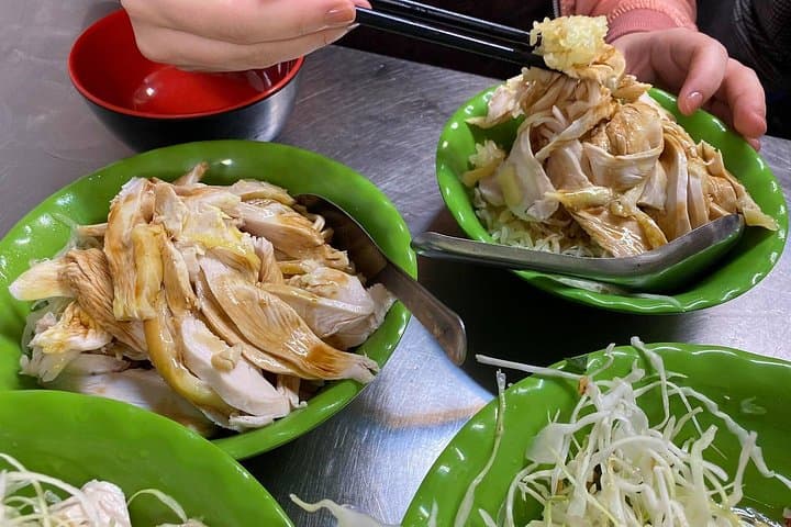 Hanoi Street Eats And Bites: Off-the-Beaten-Path Old Quarter Food Tour photo 4